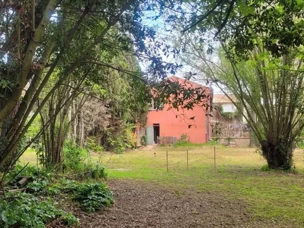 Maison de campagne à 4 km du centre de Narbonne