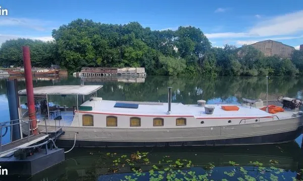 Péniche bateau logement navigante 80m²