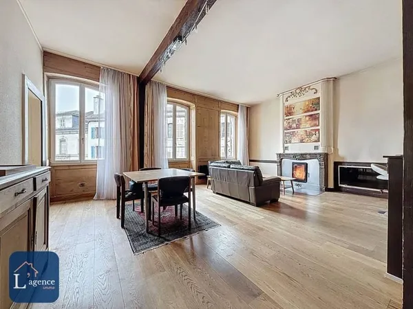 Appartement 7 pièces 192 m²