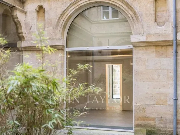 Bureaux 6 pièces 180 m²