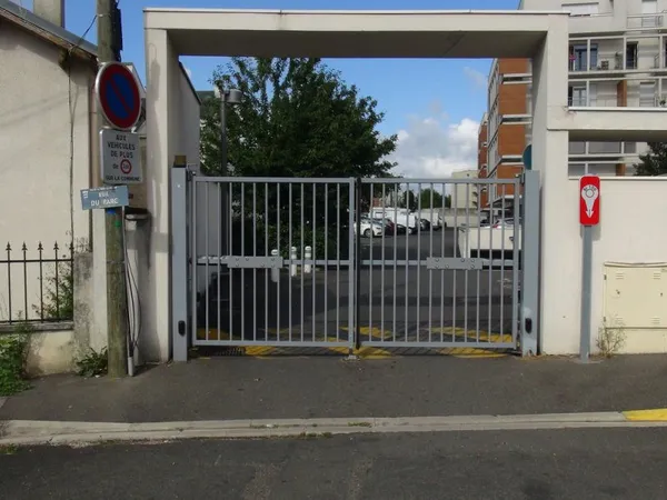 Places de Parking N° 03 et N° 34