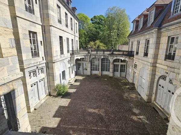 Appartement 3 pièces 107 m²