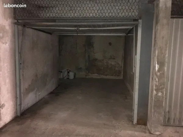 Box / Parking ~18 m² — 17500