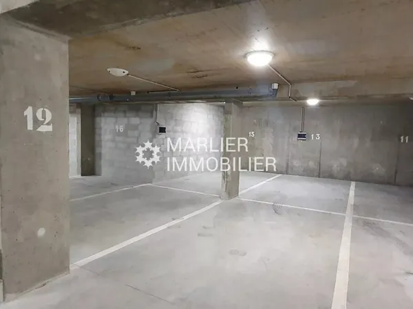 MONT D'ARBOIS - PARKING