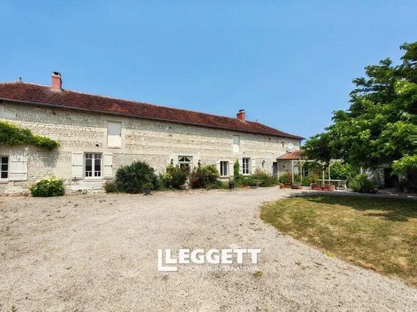 Maison de plain-pied 7 pièces 300 m²