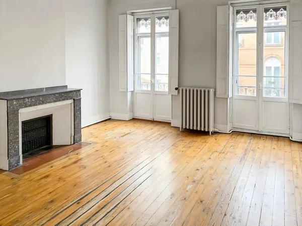 TOULOUSE MATABIAU - T5 151 M² AU 2EME ETAGE