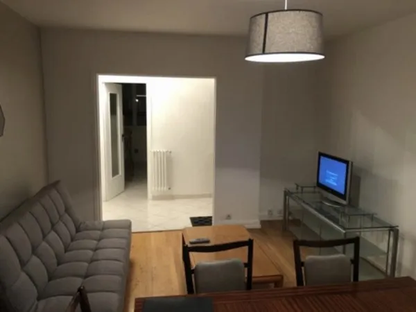 Loue chambre en colocation dans appartement