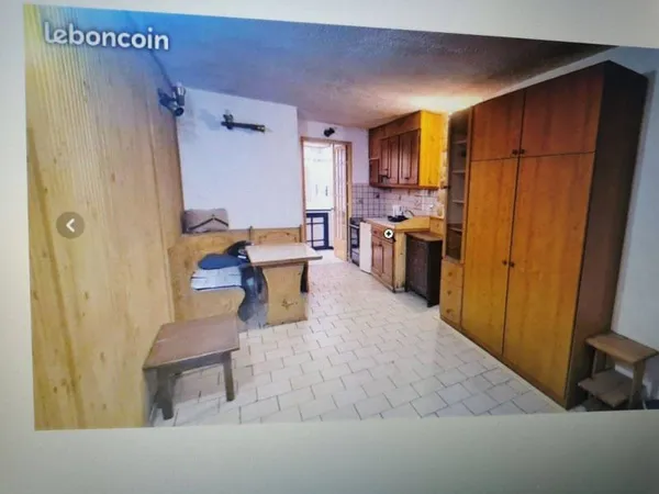 Studio 1 pièce 27 m²