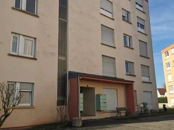 A louer studio 2 pièces