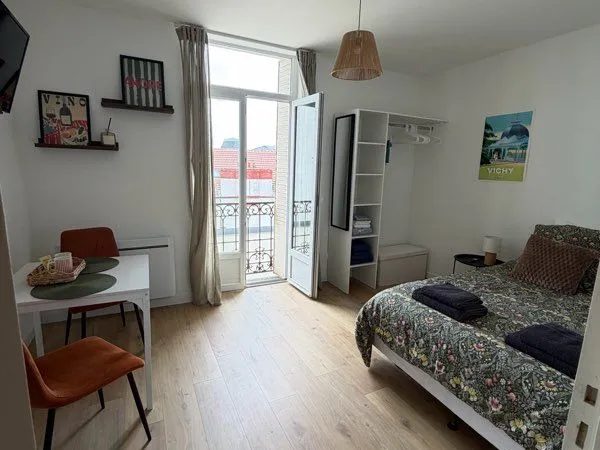 Studio meublé Vichy centre