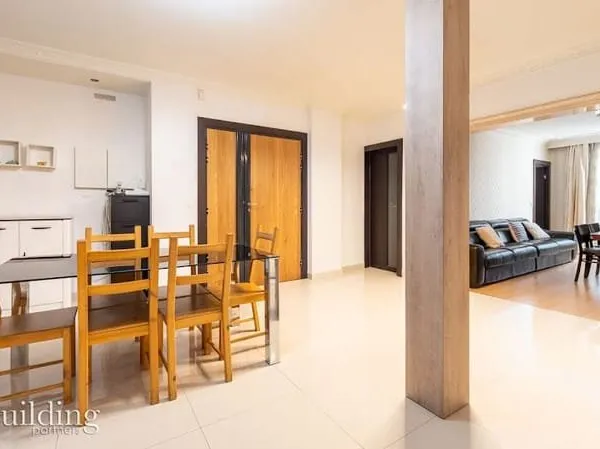 Appartement 6 pièces 110 m²
