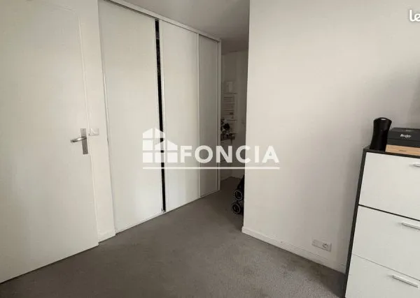 3 pièces avec balcon dans une Résidence RAVALEE