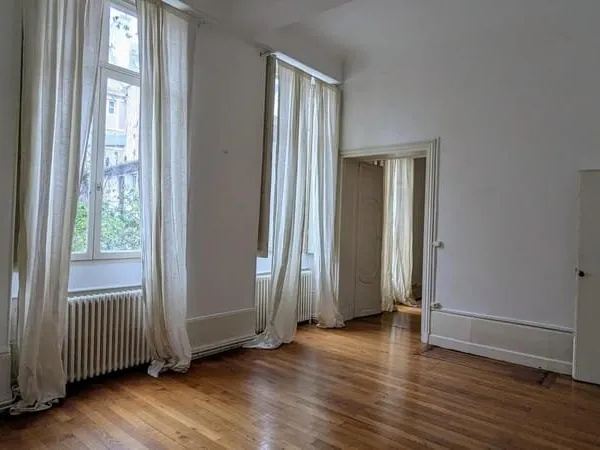 Appartement 5 pièces 106 m²