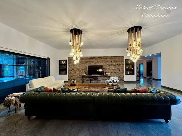 Bien d'exception - Maison contemporaine 534 m2 de prestige avec piscine et autonomie énergétique
