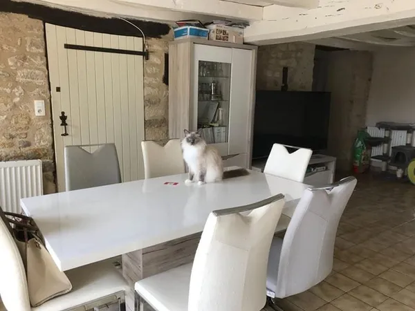 Maison 8 chambres sur 2846 m² de terrain