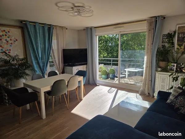 T3 62m² vue dégagée parc - balcon - 2 parkings - RER C/D 12 min