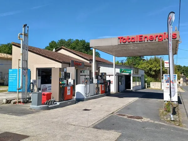 Dpt Gironde (33), à vendre GALGON Station service