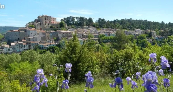 EXCLUSIVITE - Sur 950m² de terrain Villa de plain pieds à rénover de 95m²