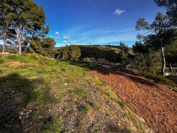 Terrain 871 m²