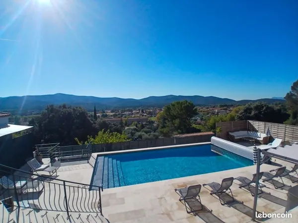 🌴 Propriété d'exception avec 3 logements indépendants - Vue panoramique - Rendement locatif exceptio