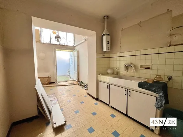 Appartement à rénover au coeur du Vieil Antibes
