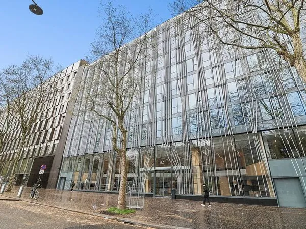 Bureaux 348 m²
