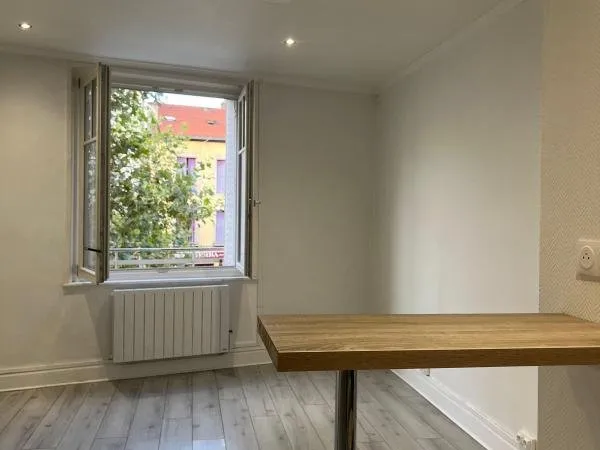 Appartement À Louer