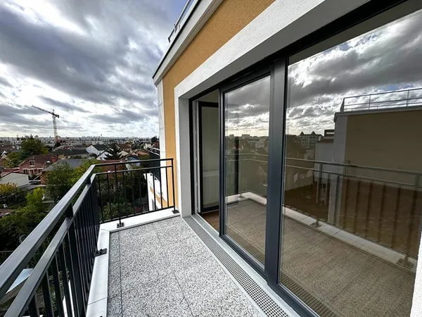Appartement Le Blanc Mesnil 4 pièces 69 m2 + BALCON / TERRASSE