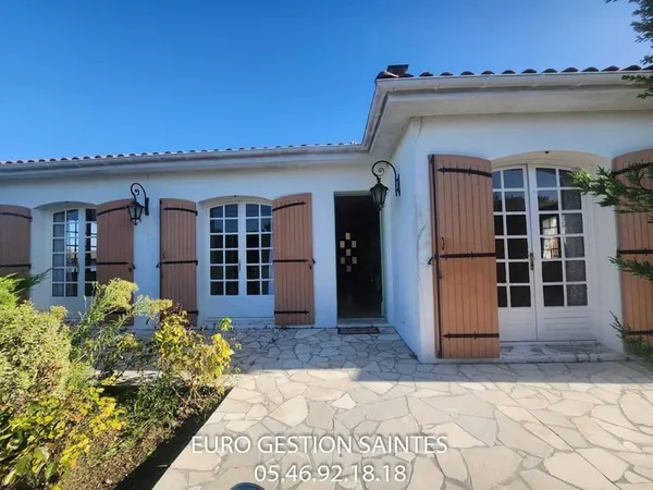 Maison de plain-pied 5 pièces 121 m²