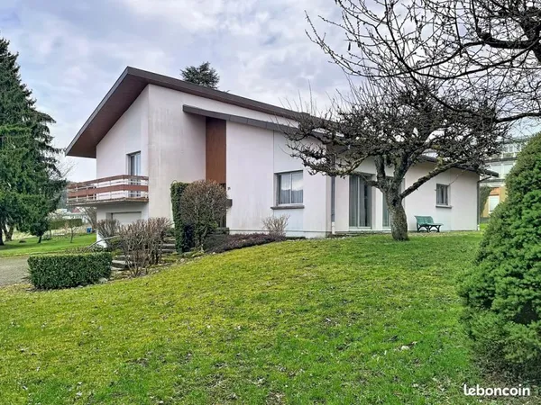 Maison d'architecte 176 m² - 4 chambres - 26 ares - Vue montagnes - Masevaux