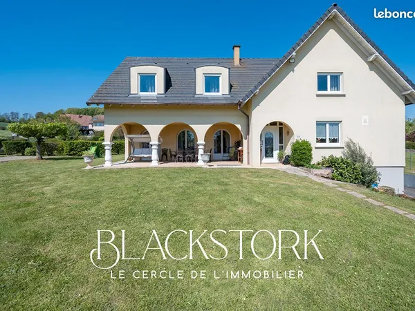 Maison 7 pièces 214 m²