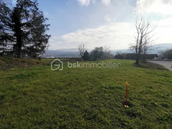 Terrain 1085 m²