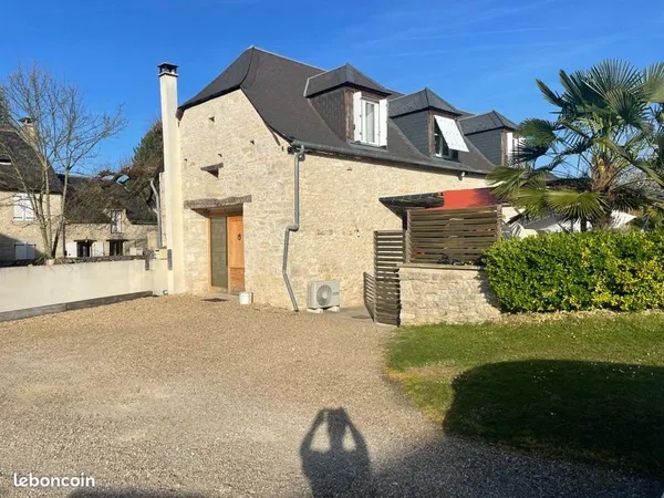 Maison familiale 110 m² - 3 chambres - piscine - terrain 1750 m² -