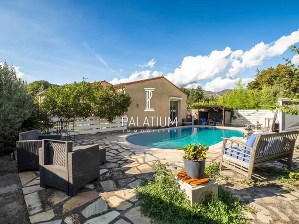 Maison de plain-pied 5 pièces 109 m²