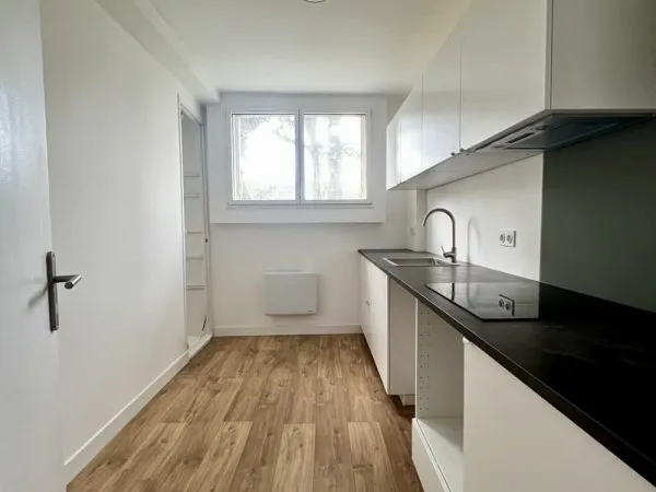 Toulouse Guilhemery Appartement de type 3 entièrement rénové avec parking et balcons