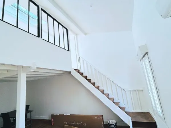 A VENDRE APPARTEMENT "TYPE LOFT" DE TYPE 3 - SECTEUR BORDEUX CAPUCINS / NANSOUTY