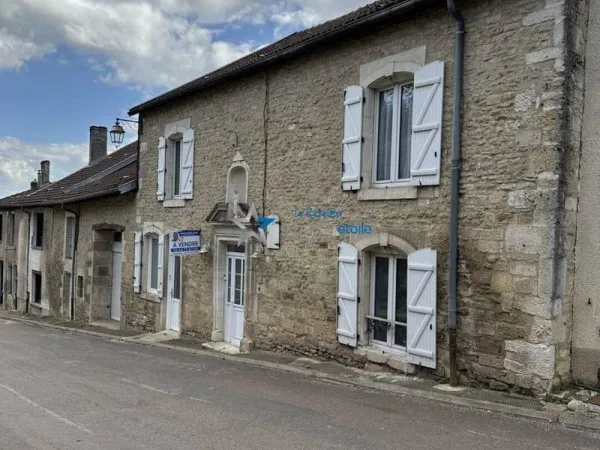Maison 10 pièces 230 m²