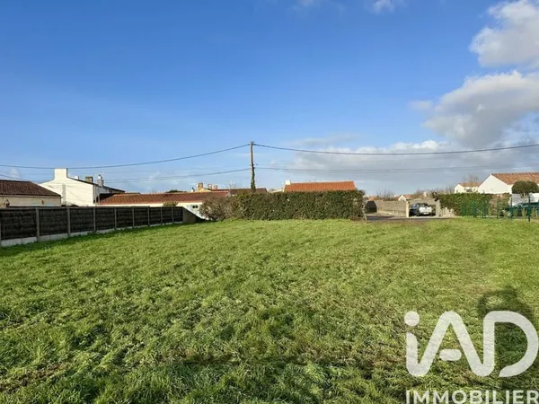 Terrain 890 m²