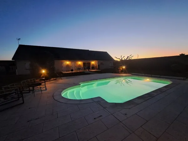 Loue maison 150m² avec piscine 4x8 et terrain de 2200m²