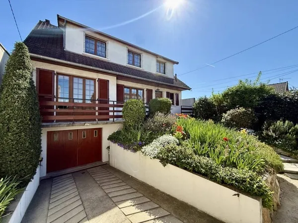 Maison 7 pièces 179 m²