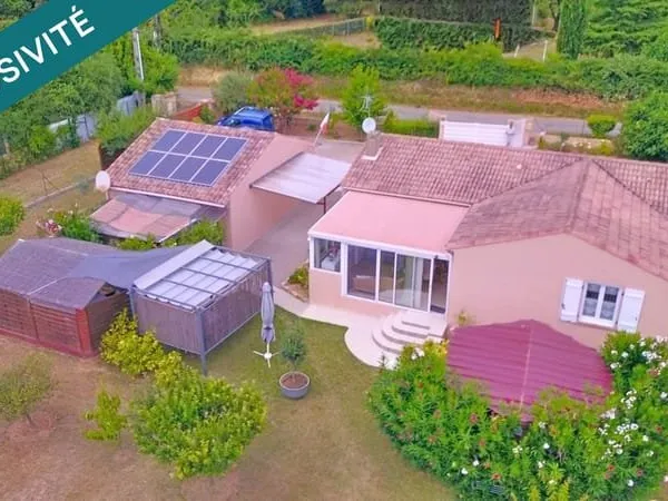 Villa 110m2 sur 1400m2 de terrain avec grand garage et dépendance