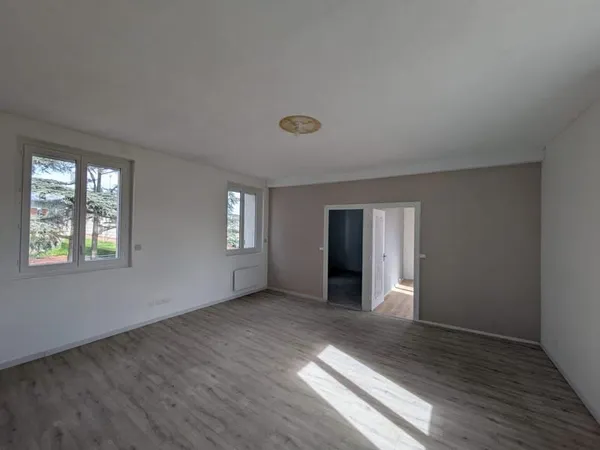 La Talaudière vente appartement 3 pièces refait à neuf