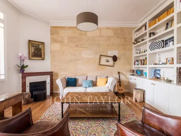 Vends appartement 160m² avec entrée privée sur rue - Barrière Judaïque