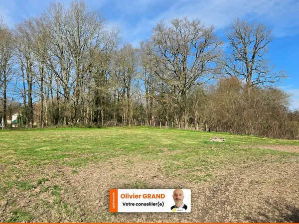 TERRAIN PLAT - CALME - ENVIRONNEMENT CAMPAGNE