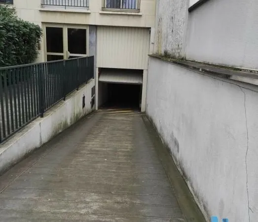 BOX A VENDRE