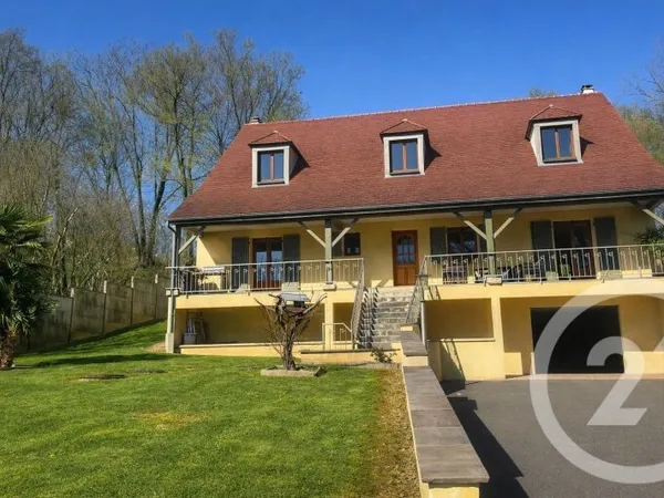 Maison 6 pièces 230 m²