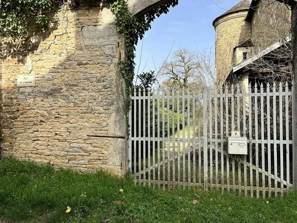 Maison 17 pièces 405 m²