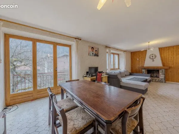 Appartement 4 pièces 109 m² 