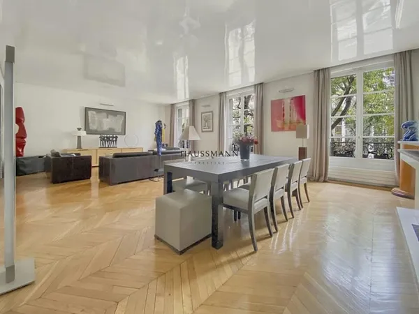 Appartement Paris Xvii Eme