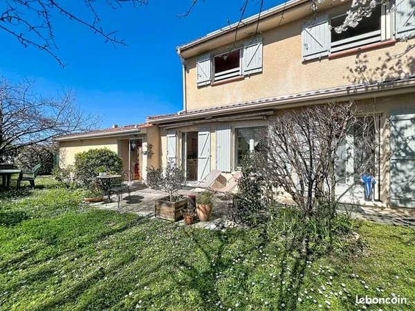 Maison 6 pièces 151 m²